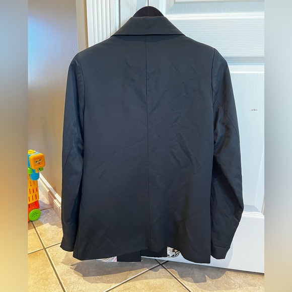 Blazer - Picture 3 of 7